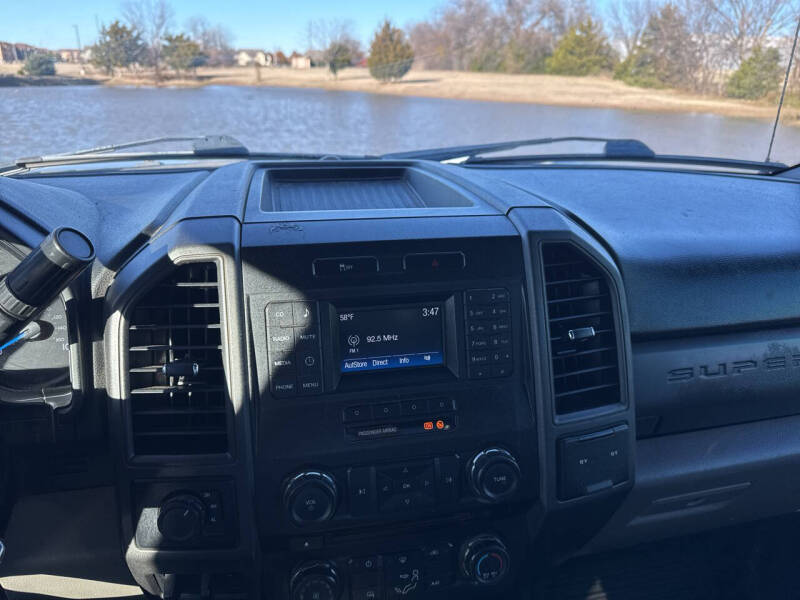 2017 Ford F-350 Super Duty XLT