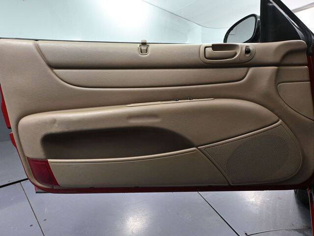 2004 Chrysler Sebring LXi