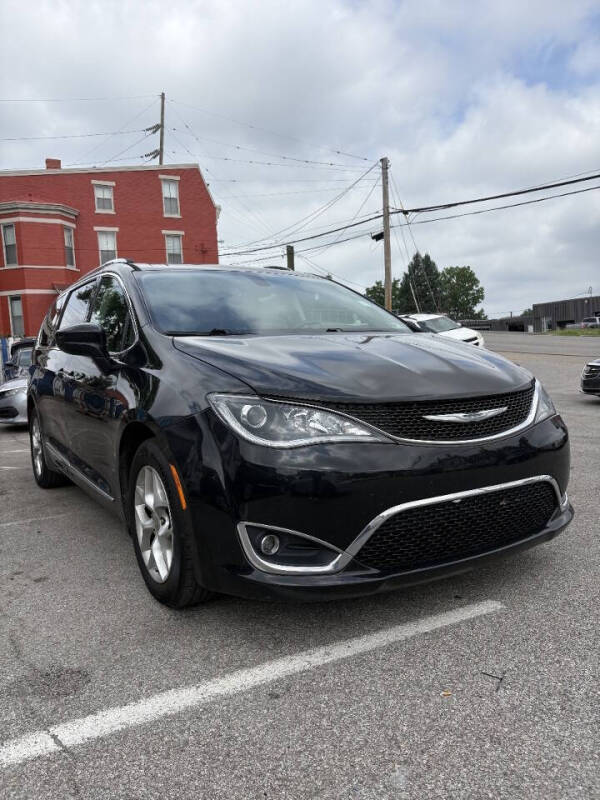 2018 Chrysler Pacifica Touring L Plus