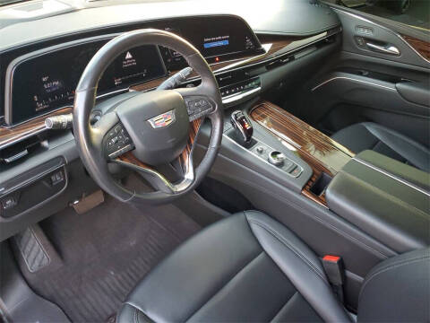 2024 Cadillac Escalade ESV Luxury