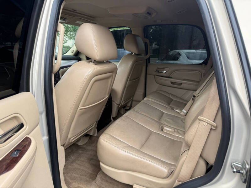 2010 Cadillac Escalade Premium