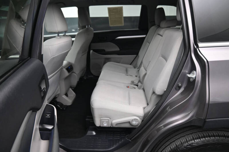 2019 Toyota Highlander LE Plus