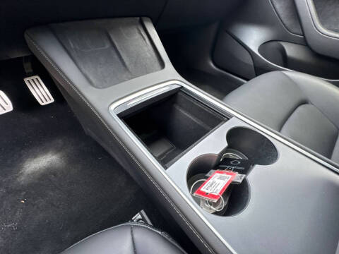 2023 Tesla Model 3 Performance