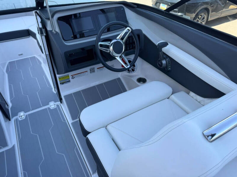 2025 Regal LS2 SURF