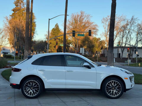 2017 Porsche Macan