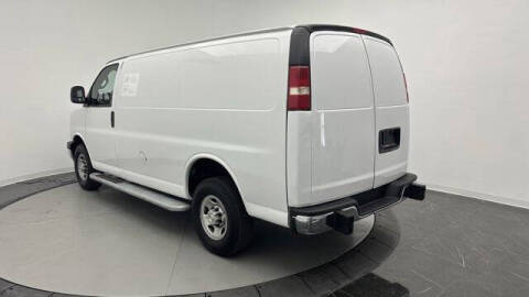 2023 Chevrolet Express 2500