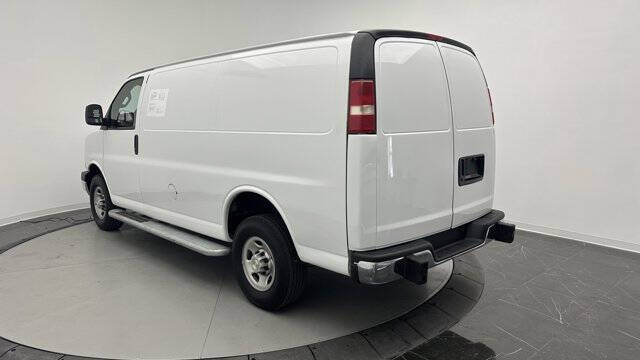 2023 Chevrolet Express 2500