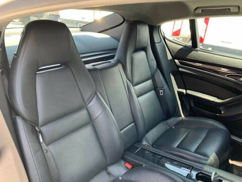 2015 Porsche Panamera