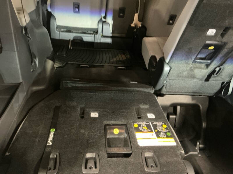 2023 Toyota Sienna LE 8-Passenger