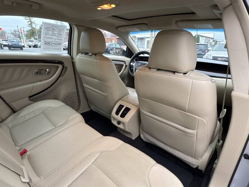 2015 Ford Taurus Limited