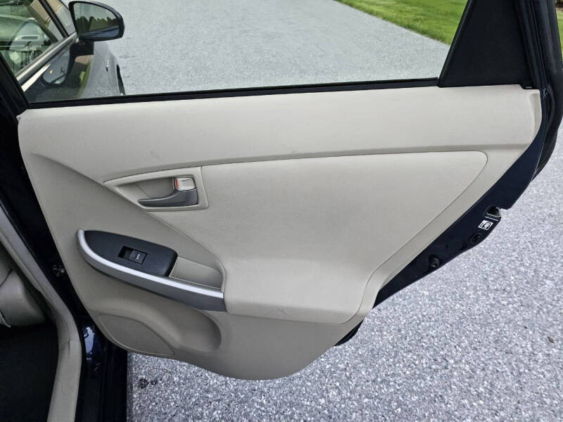 2013 Toyota Prius Two