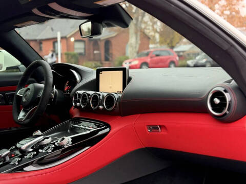 2017 Mercedes-Benz AMG GT S