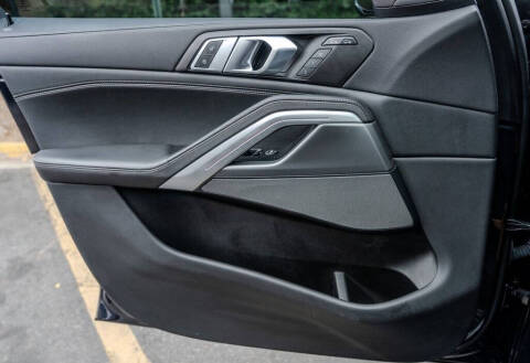 2023 BMW X6 xDrive40i