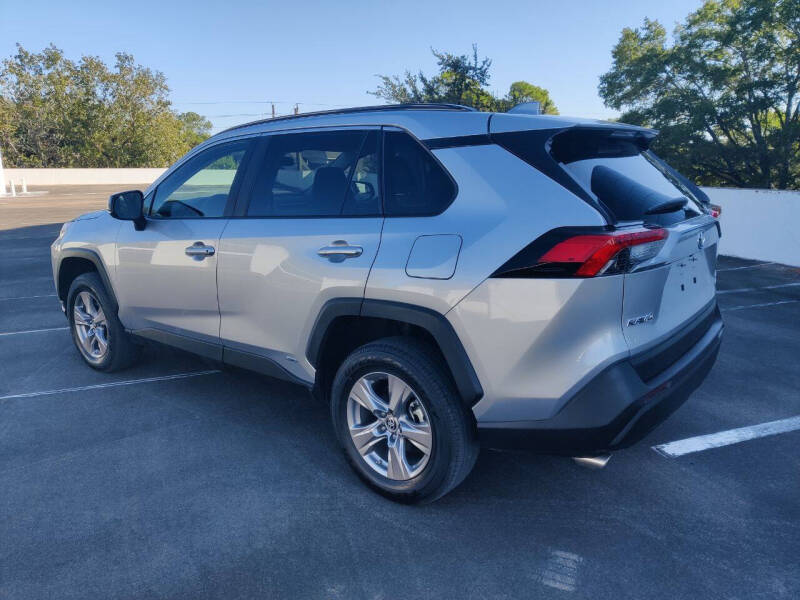 2023 Toyota RAV4 Hybrid LE