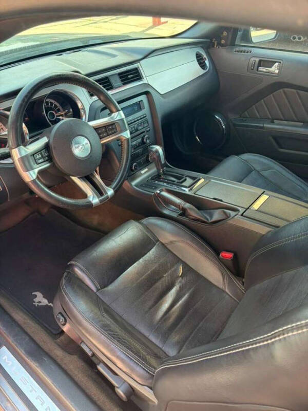 2013 Ford Mustang V6 Premium