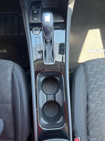 2024 Nissan Kicks SV