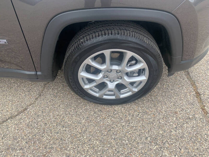 2023 Jeep Compass Latitude Lux