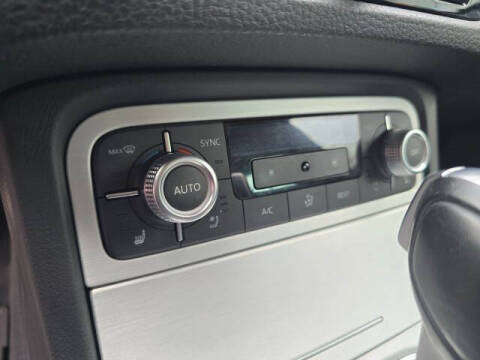 2017 Volkswagen Touareg V6 Wolfsburg