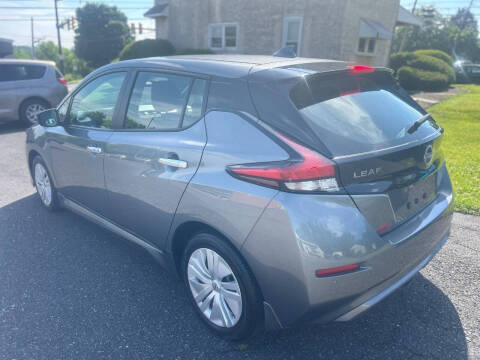2023 Nissan LEAF S