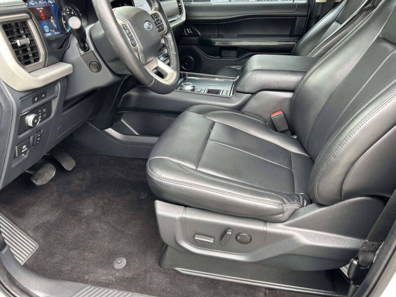 2022 Ford Expedition XLT