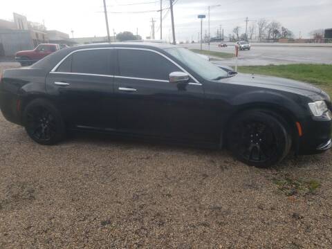 2018 Chrysler 300 for sale at HAYNES AUTO SALES in Weatherford TX