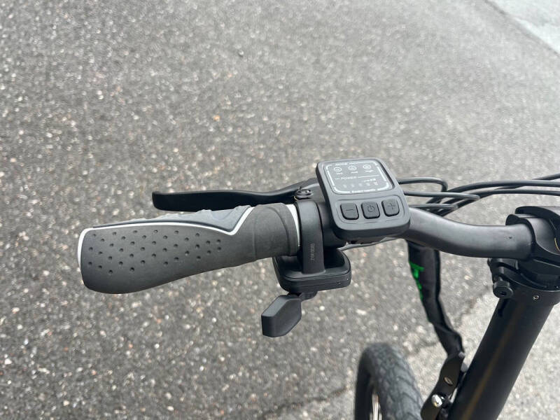 2025 Benelli E-Fold 500