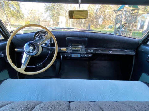 1953 Kaiser Manhattan