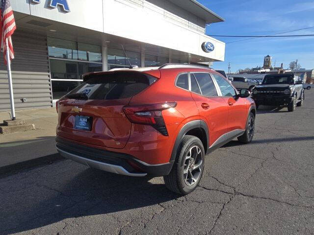 2024 Chevrolet Trax LT