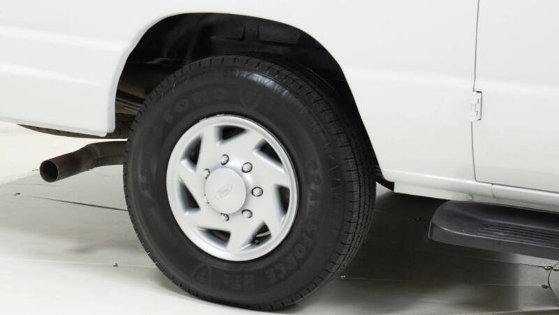 2001 Ford E-Series E-350 SD XLT