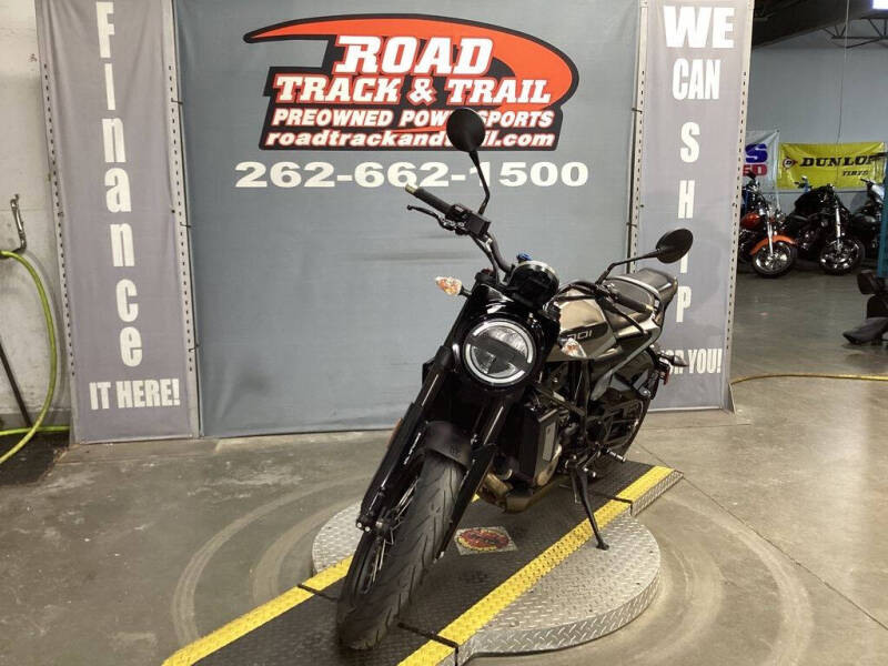 2020 Husqvarna® Svartpilen 701