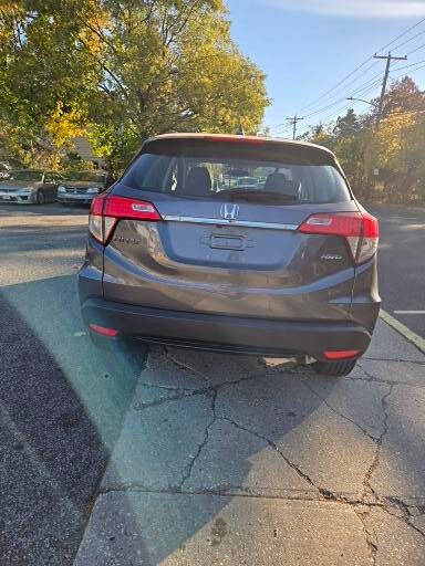 2022 Honda HR-V for sale at R & R Service Center in Great Neck, NY