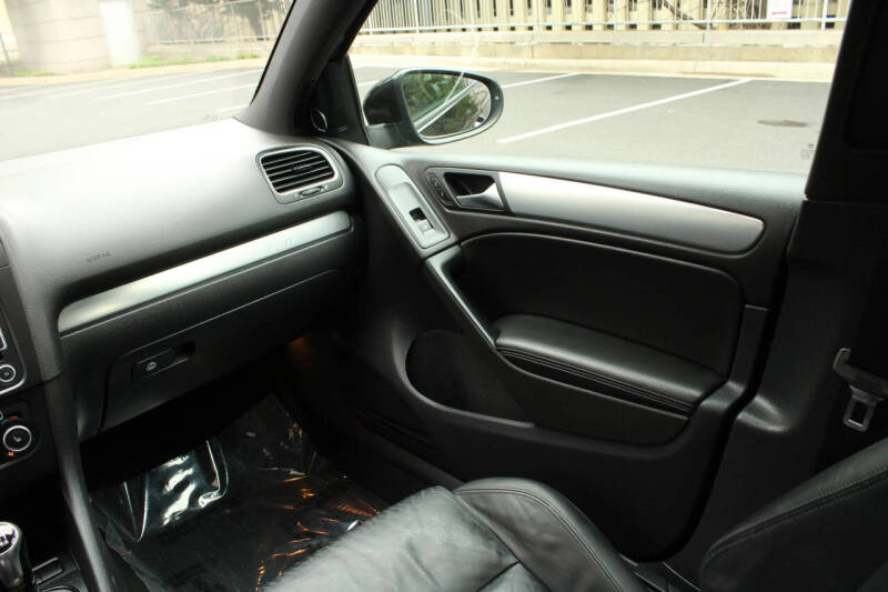 2013 Volkswagen Golf R