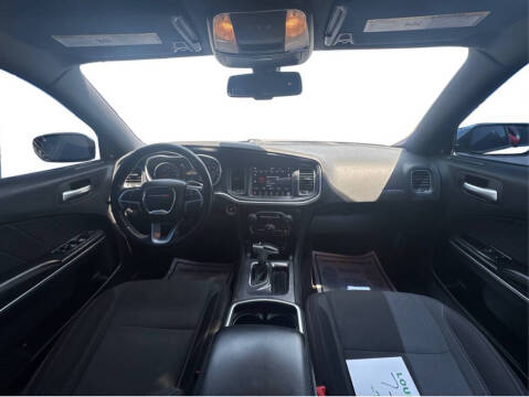 2017 Dodge Charger SXT