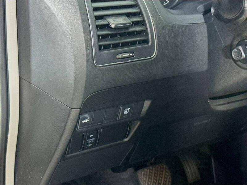 2022 Nissan Armada SL