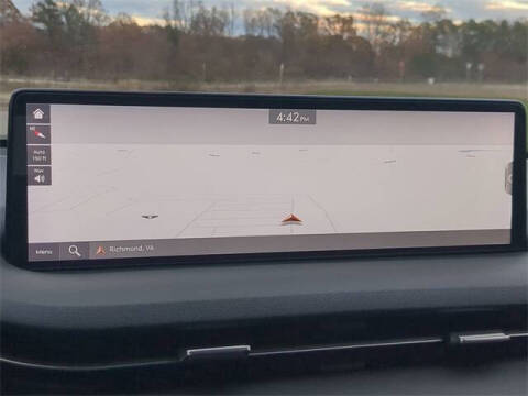 2023 Genesis GV70 2.5T Standard