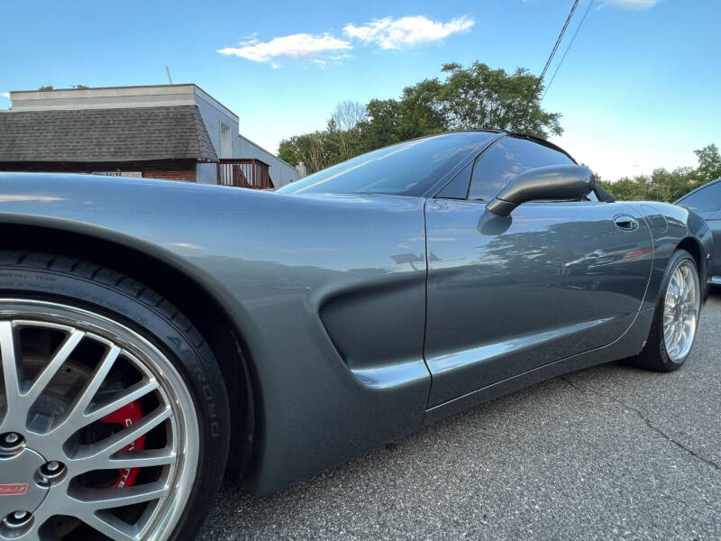 2004 Chevrolet Corvette