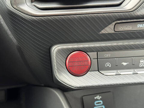 2025 Ford Mustang EcoBoost