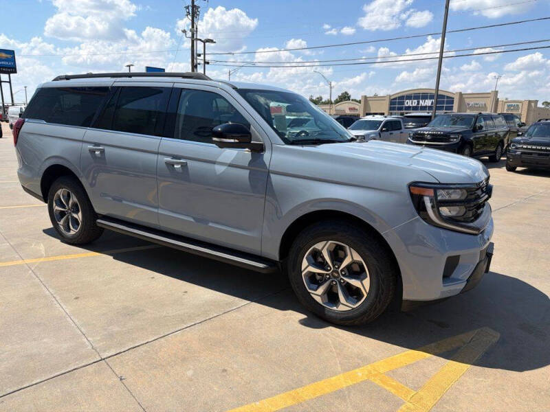 2027 Ford Expedition MAX Active