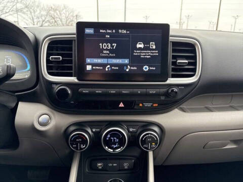 2025 Hyundai Venue SEL