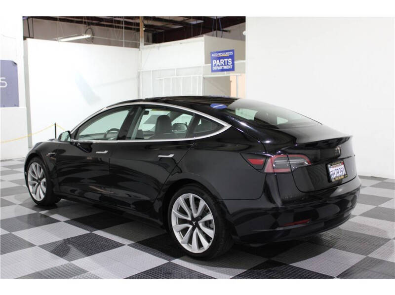 2018 Tesla Model 3 Long Range