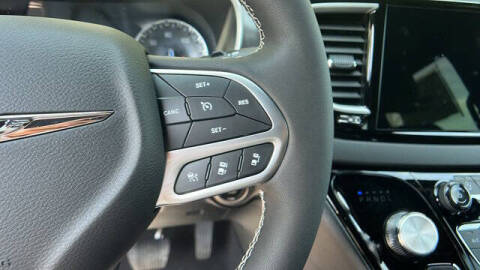 2026 Chrysler Voyager LX