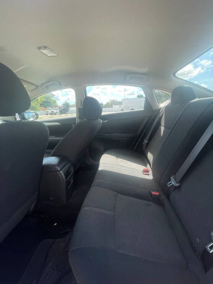 2019 NISSAN Sentra Sedan - $11,850