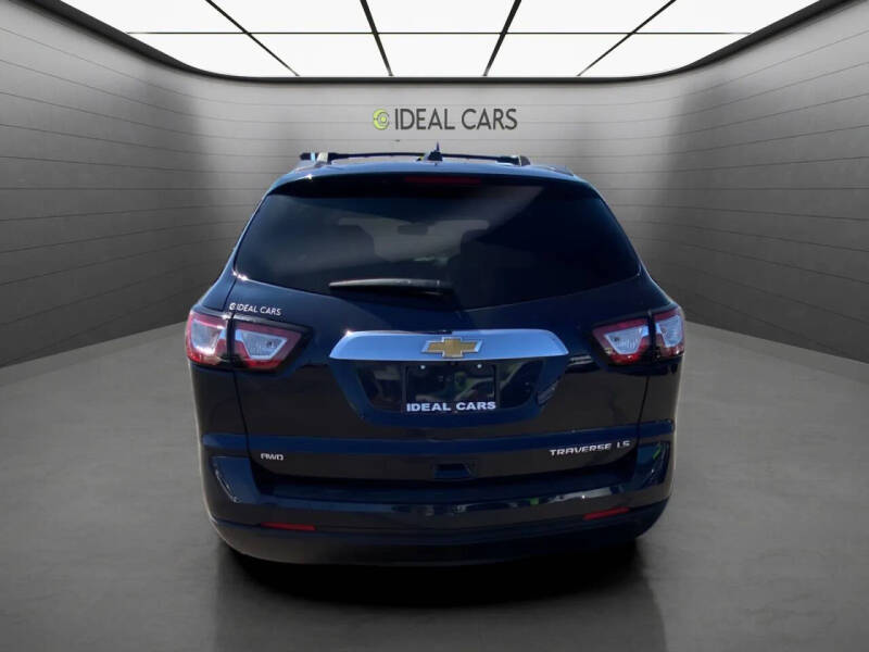 2016 Chevrolet Traverse LS