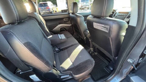 2011 Mitsubishi Outlander SE