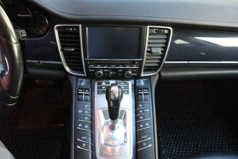 2011 Porsche Panamera 4