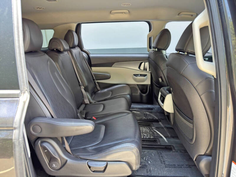 2023 Kia Carnival