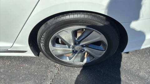 2017 Hyundai Sonata Hybrid