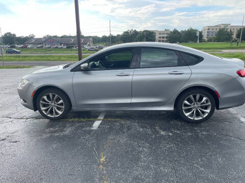 2015 Chrysler 200 S