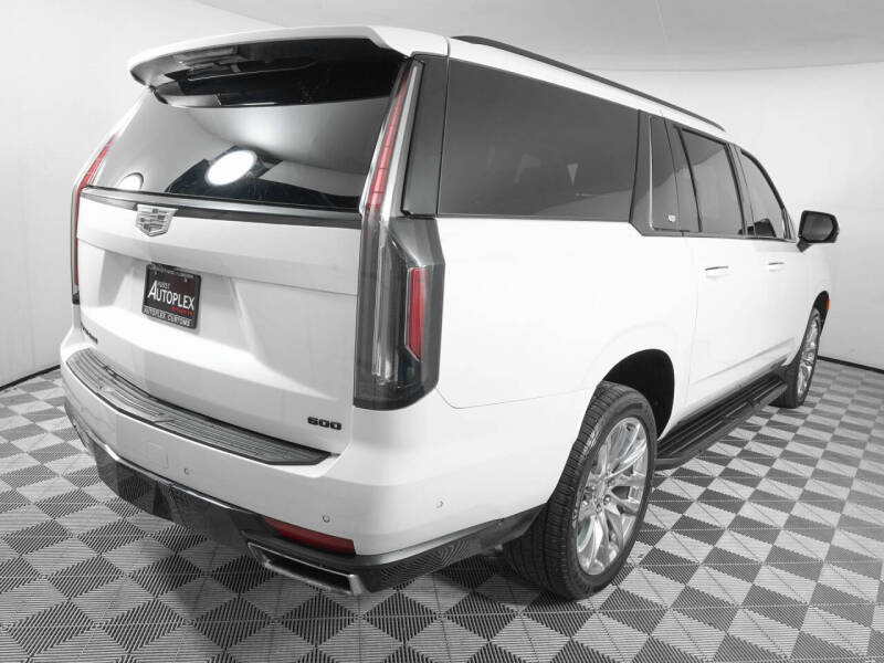 2022 Cadillac Escalade ESV Premium Luxury