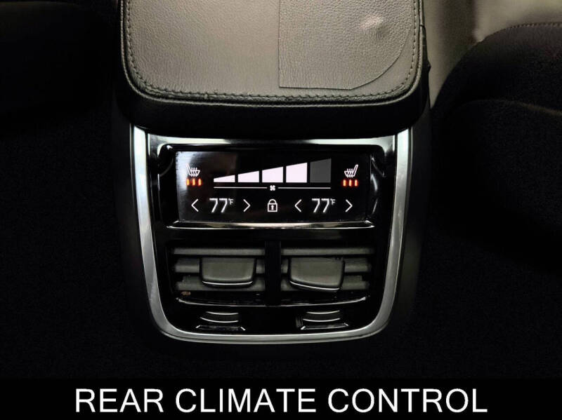 2020 Volvo XC90 T5 Momentum